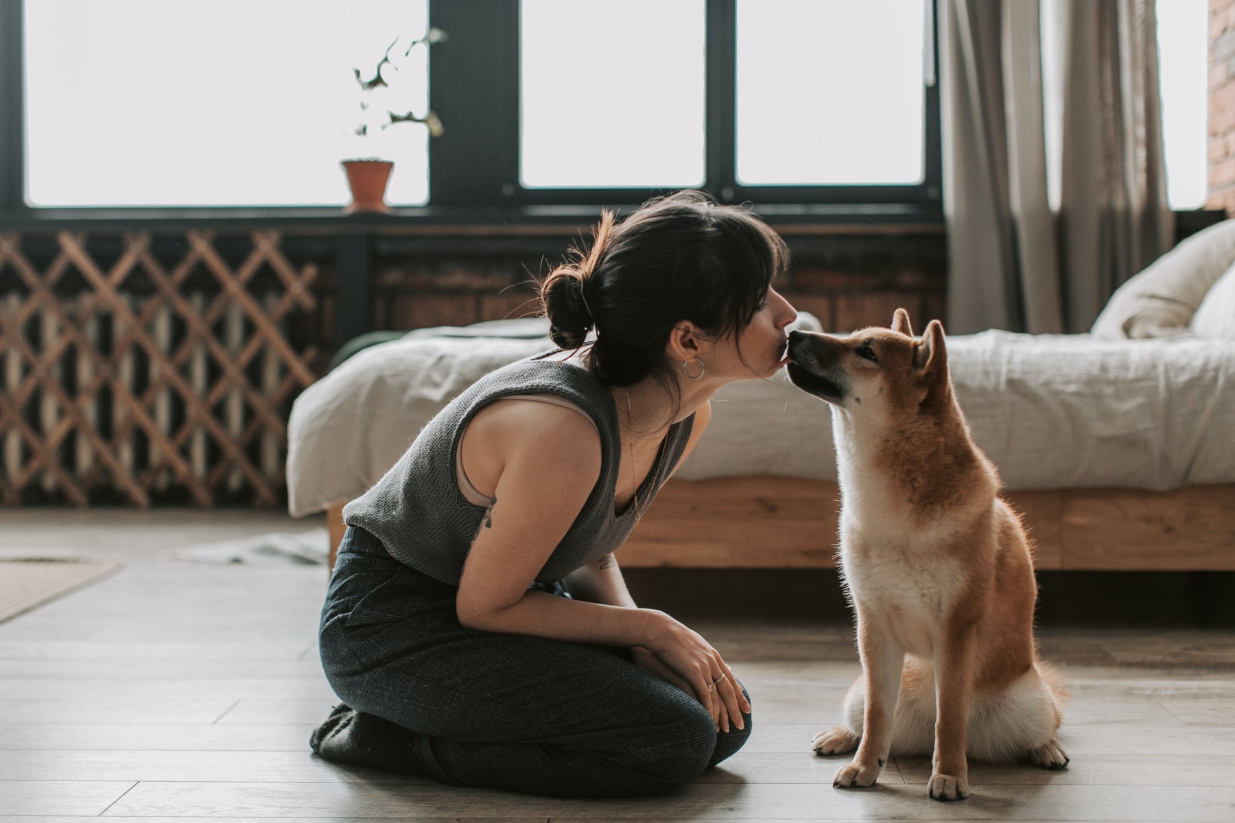 Unleashing Love: 7 Heartwarming Signs Your Dog is Head Over Paws for You