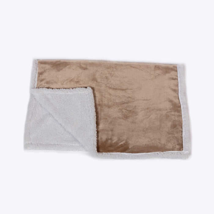 Danish Essentials Fur Blanket
