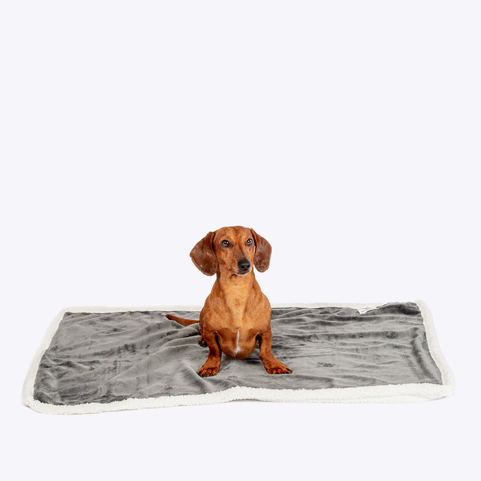 Danish Essentials Fur Blanket