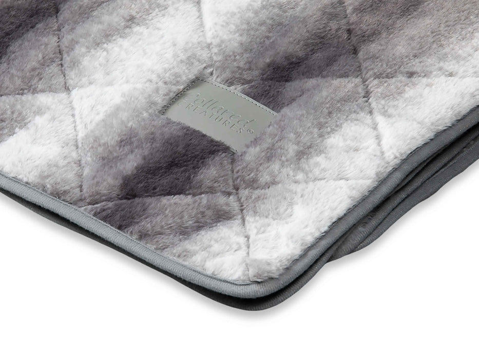 Collared Creatures - Luxury Faux-Fur Grey Dog Blanket - Sofa Throw