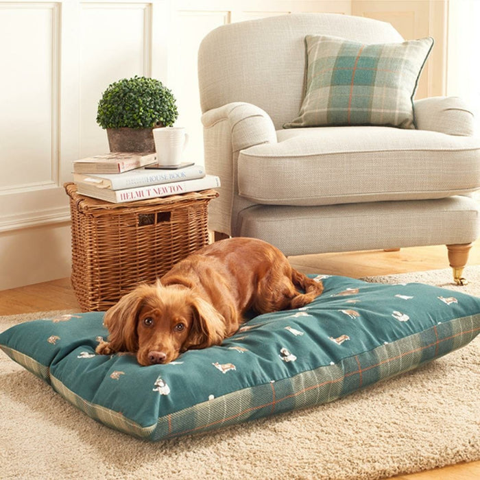 Laura Ashley Luxury Deep Duvet Cushion Dog Bed
