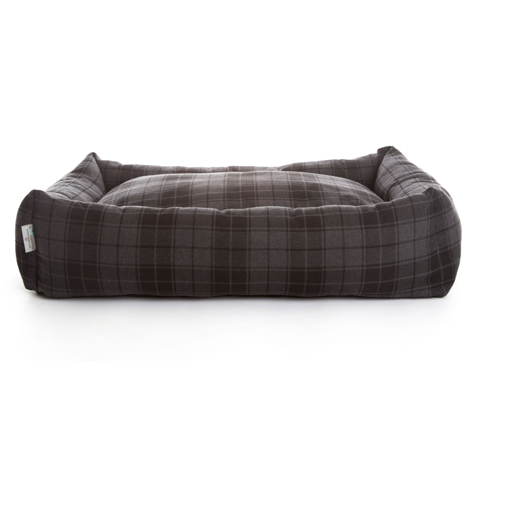 In Vogue Beds Highlander Bolster Luxury Dog Bed
